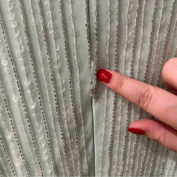 NWT Mac Duggal 5502 Sequin Wrap Over Ruffle Cap Sleeve Gown - Picture 8 of 9